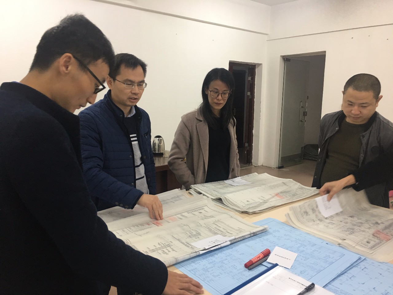 档案信息化在前行！金开集团实地考察档案管理模式