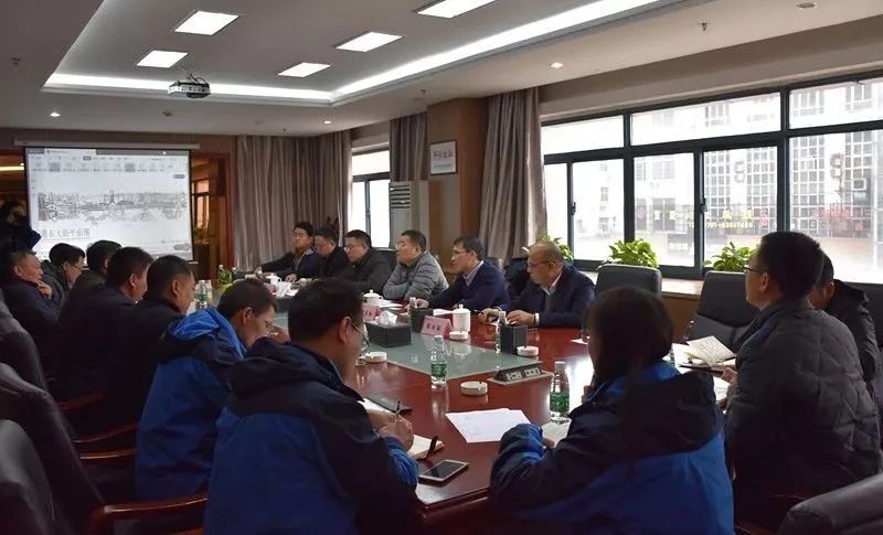 补短板 促提升——金开集团开展围挡专项整治工作 