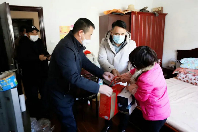 金开集团开展春节走访慰问贫困户活动